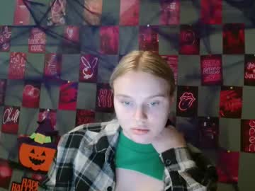 Leyla_Le Chaturbate stream image from October 21, 2025