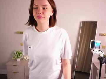 Mistywulffraat Chaturbate stream image from October 21, 2025