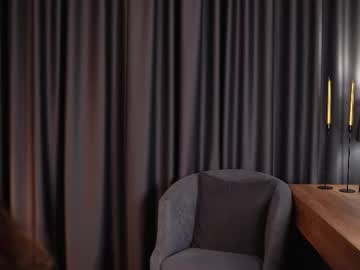Shandejarnett Chaturbate stream image from October 21, 2025