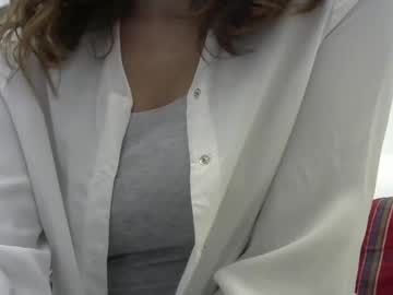 Yara127 Chaturbate stream image from October 21, 2025