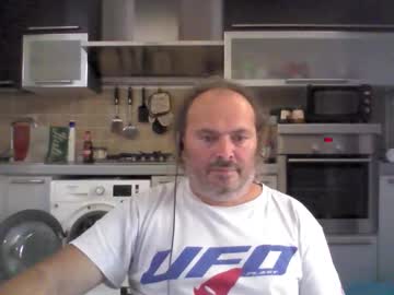 Demon52 Chaturbate stream image from October 21, 2025