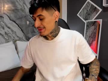 Enzorodriguezz Chaturbate stream image from October 21, 2025