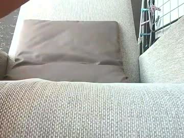 Isanin Chaturbate stream image from October 21, 2025