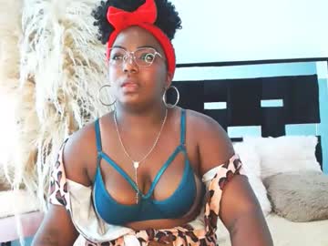Amberblazzee Chaturbate stream image from October 21, 2025