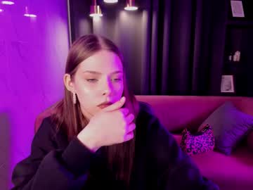 Enchantedleah Chaturbate stream image from October 21, 2025