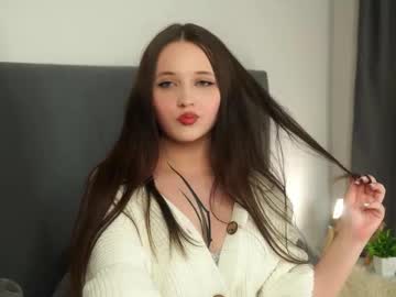 Loribis Chaturbate stream image from October 21, 2025