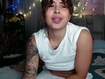 Xiuyin Chaturbate stream image from October 21, 2025