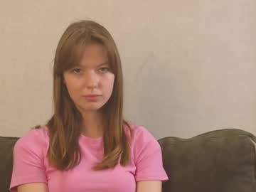 Erosyne Chaturbate stream image from October 21, 2025