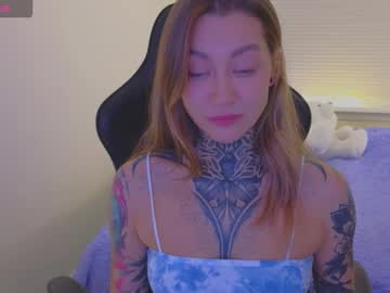 Nicoleog Chaturbate stream image from October 21, 2025