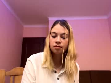 Suitejessy Chaturbate stream image from October 21, 2025