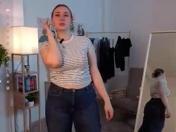 Cherellehowieson Chaturbate stream image from October 21, 2025