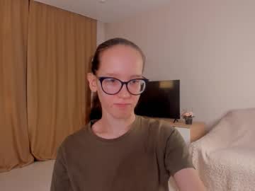 Lynettebails stream image from October 21, 2025