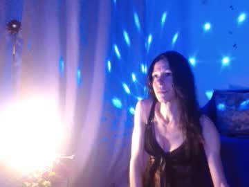 Elysasun Chaturbate stream image from October 21, 2025