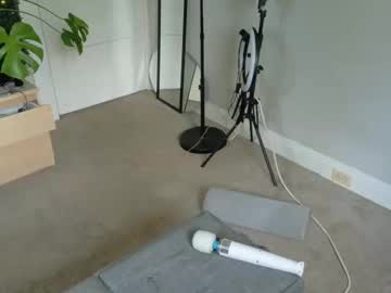 Katieericson13 Chaturbate stream image from October 21, 2025