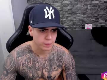 Mathew_Wolf4 Chaturbate stream image from October 21, 2025