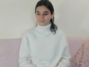 Lesliemillette Chaturbate stream image from October 21, 2025