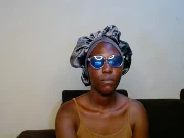 Hotnelli Chaturbate stream image from October 21, 2025
