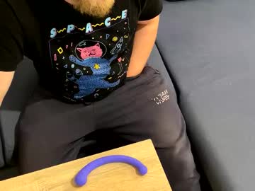 Kubadelo Chaturbate stream image from October 21, 2025