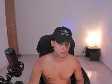Saenz_Hotx Chaturbate stream image from October 21, 2025