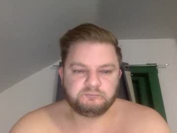 Mikeycenter Chaturbate stream image from October 22, 2025