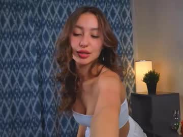 Alice_Akuwelli Chaturbate stream image from October 22, 2025