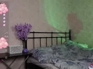Lil_Luna_X Chaturbate stream image from October 22, 2025