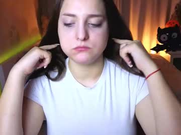 Moonscribe Chaturbate stream image from October 22, 2025