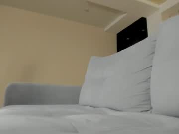Sophie_In Chaturbate stream image from October 22, 2025