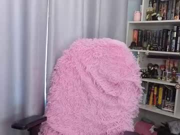 Lillyfan_X Chaturbate stream image from October 22, 2025