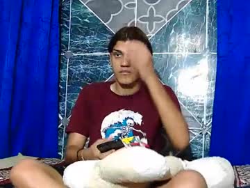 Samuel_Sincee Chaturbate stream image from October 22, 2025