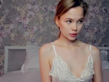 Elisiopilin Chaturbate stream image from October 22, 2025