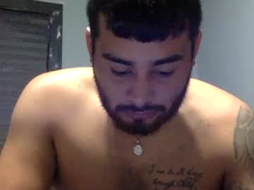 Yungjefexsnowbunny Chaturbate stream image from October 22, 2025