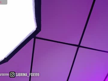 Sabriina_Fox999 Chaturbate stream image from October 22, 2025