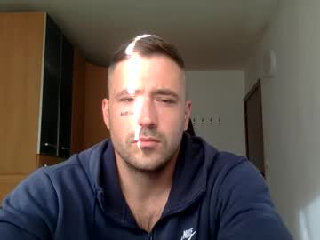 Bbnamelezz Chaturbate stream image from October 22, 2025