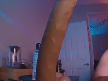 Crimsonpremier Chaturbate stream image from October 22, 2025