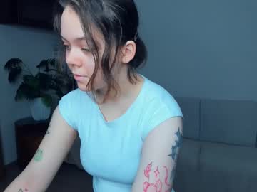 Elenn_Minty Chaturbate stream image from October 22, 2025