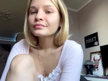 Marjoryareias Chaturbate stream image from October 22, 2025