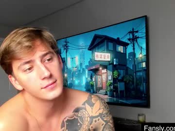 Krishort Chaturbate stream image from October 22, 2025