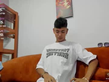 Logantwink18 Chaturbate stream image from October 22, 2025