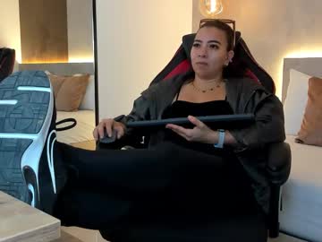Alma_Fenix Chaturbate stream image from October 22, 2025