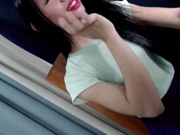 Yams_Kitty69 Chaturbate stream image from October 22, 2025