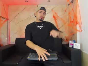 Enrique_Villa23 Chaturbate stream image from October 22, 2025