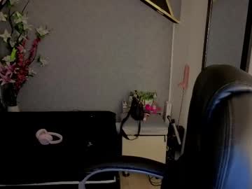 Almma_ Chaturbate stream image from October 22, 2025