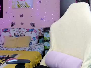 Lexygold Chaturbate stream image from October 22, 2025