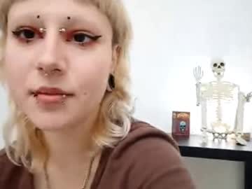 Wandabeese Chaturbate stream image from October 22, 2025