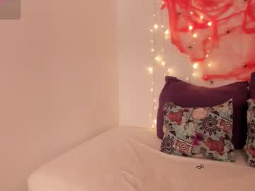 Molly_Evaans Chaturbate stream image from October 22, 2025
