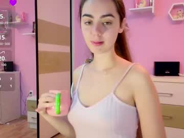 Bratty_Bun Chaturbate stream image from October 22, 2025