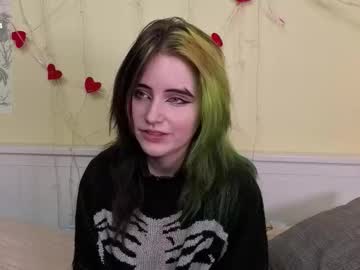 Gemmafulwood Chaturbate stream image from October 22, 2025