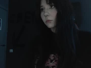 Woowmi Chaturbate stream image from October 22, 2025