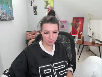 Bettyjamess Chaturbate stream image from October 22, 2025